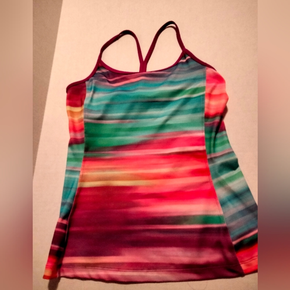 *💖 2/$15 or 4/$25: Old Navy, active top with built in bra shelf